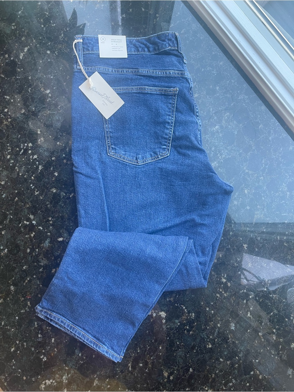 Universal Thread High-Rise Straight Dark Blue Jeans